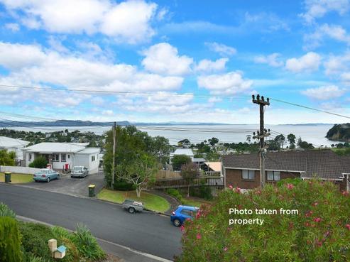 35 Totara Road, Stanmore Bay