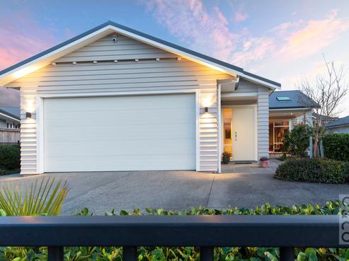 42 Maude Street, Riverhead