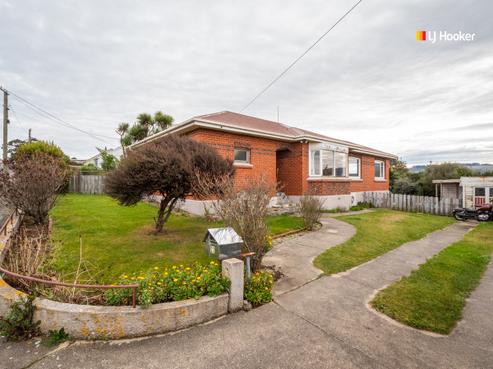 22 Dornoch Street, Kew