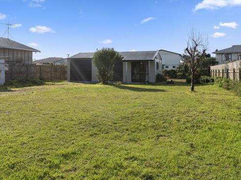 74 Atkinson Avenue, Otaki Beach