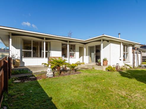 183 California Drive, Totara Park