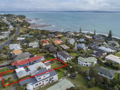 1300 Whangaparaoa Road, Army Bay