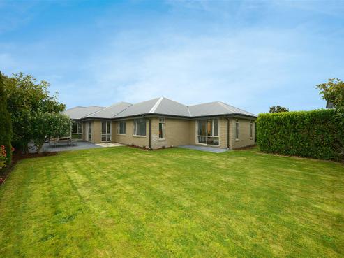 9 Roullet Lane, Yaldhurst
