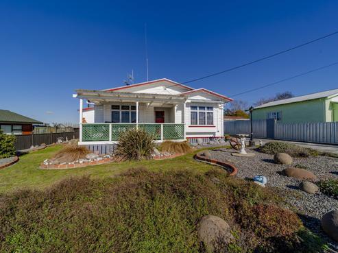 37 Jellicoe Street, Waipukurau and Surrounds