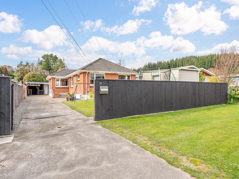 51 Moeraki Road, Maoribank