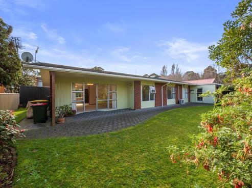 8 Spencer Place, Merrilands
