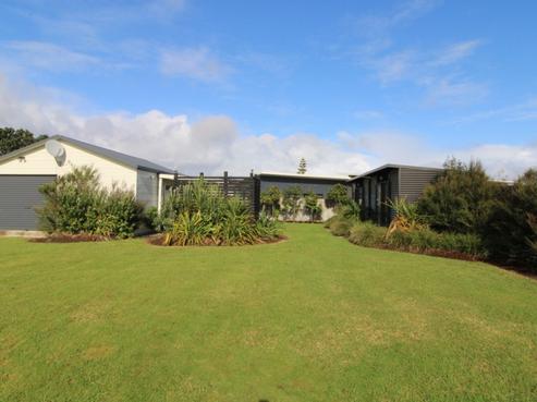 148 Harbour Drive, Matarangi