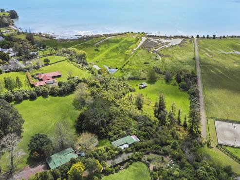329 Clifton Road, Whitford