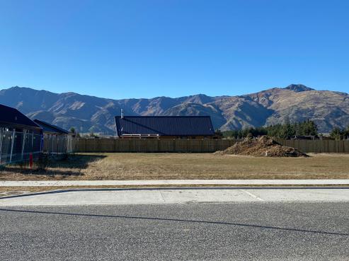 14 Sentinel Drive, Lake Hawea