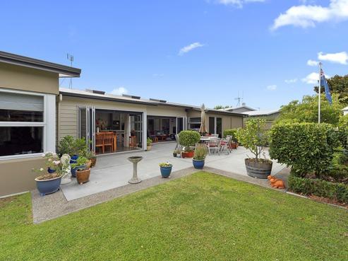 56 Palliser Drive, Huntington