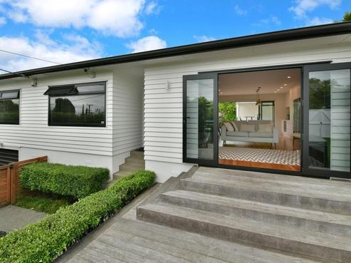 49 Roseberry Avenue, Birkenhead