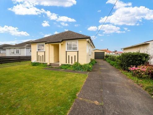 6 Laurent Vc Street, Hawera