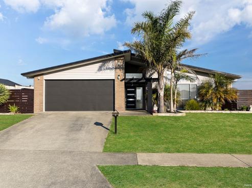 18 Top Road, Pukekohe