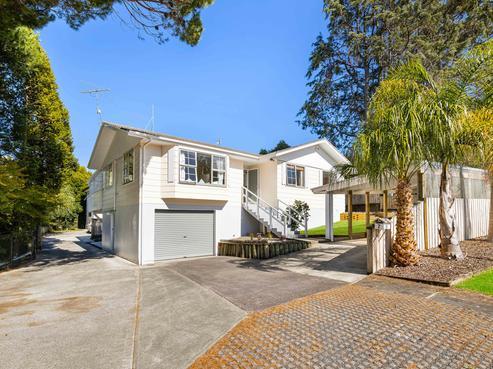 2 Regatta Road, Torbay