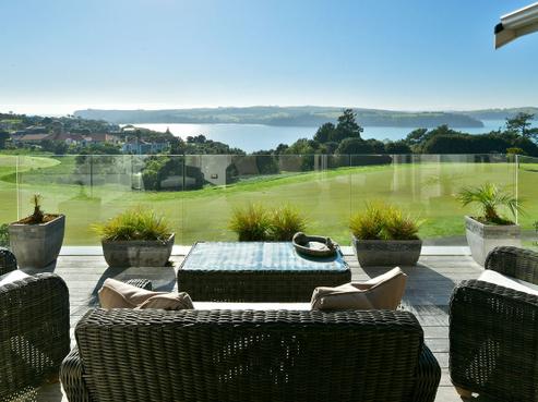 28 Pacific Cliffs Drive, Gulf Harbour