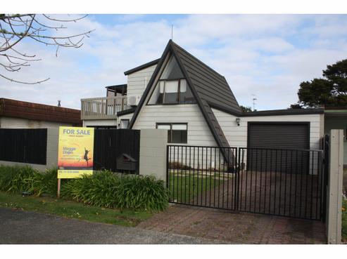12 Eureka Place, Parahaki