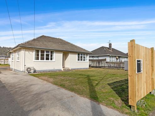 1219 Taita Drive, Taita