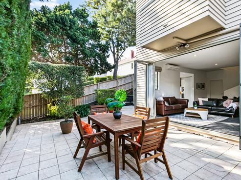 1/61 Rukutai Street, Orakei