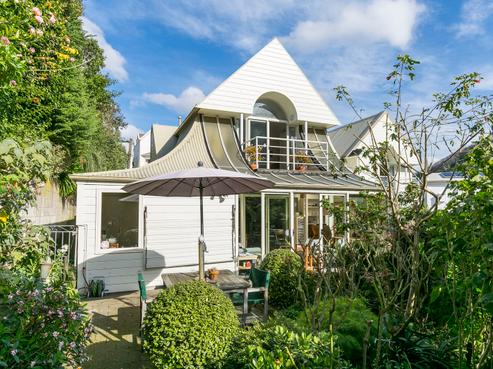 102 Hill Street, Thorndon