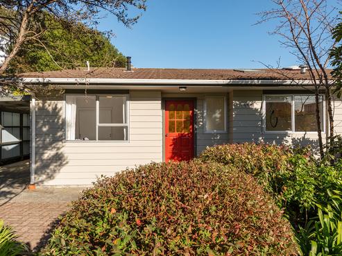 24 Shirley Street, Karori