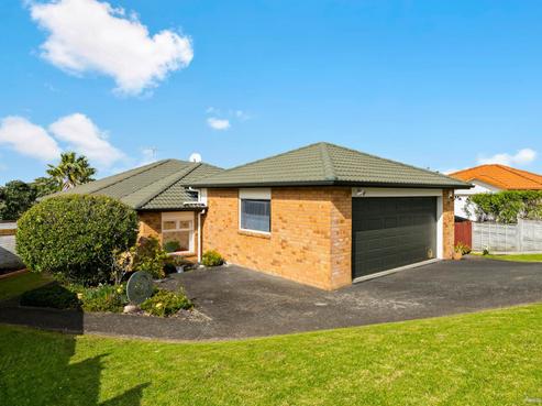 21 Chesterfield Way, Orewa