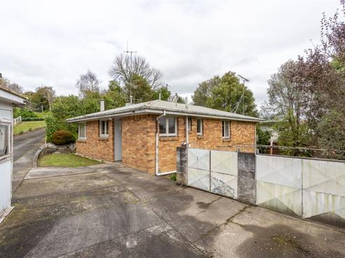 13 Sutton Crescent, Hillcrest
