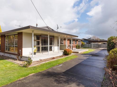 5 Norfolk Crescent, Feilding