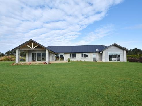 361 Oreti Road, Otatara