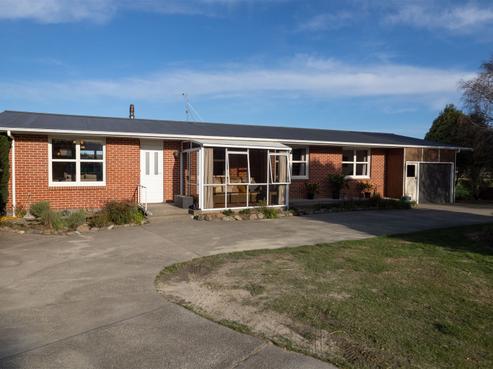 170 Racecourse Road, Allenton