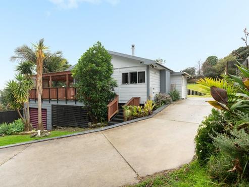 12 Heale Street, Matata