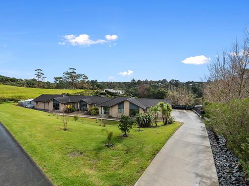 16A Roberts Road, Matakatia