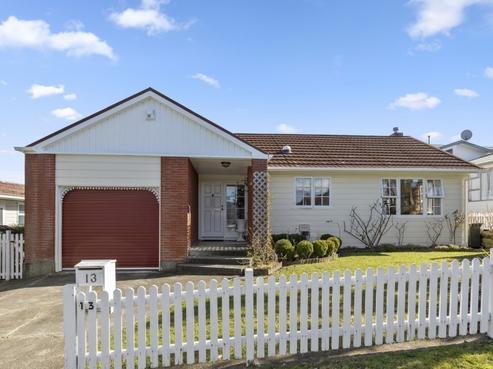 13 Taieri Crescent, Kelson