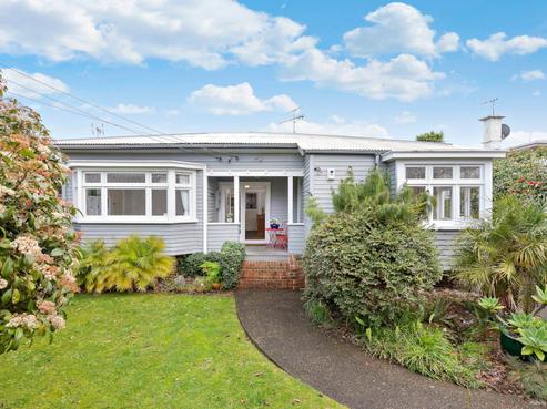 11 Peet Avenue, Royal Oak