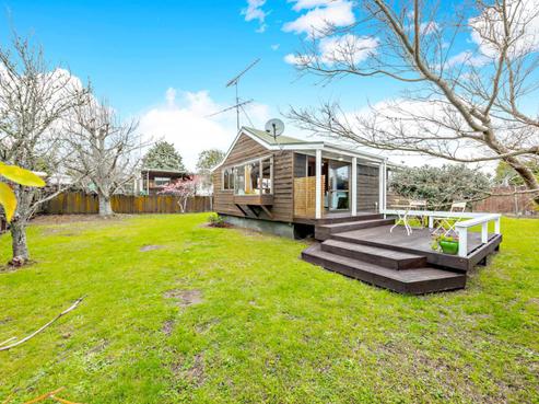 2/129 Moore Street, Howick