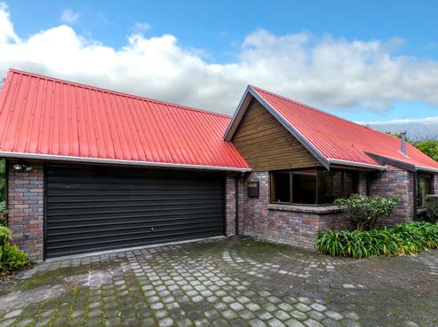 21 Sequoia Grove, Merrilands