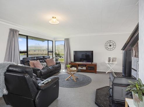 27 Conway Crescent, Glengarry