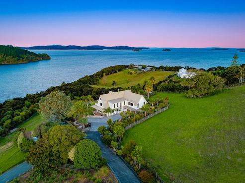 212 Whitmore Road, Tawharanui Peninsula