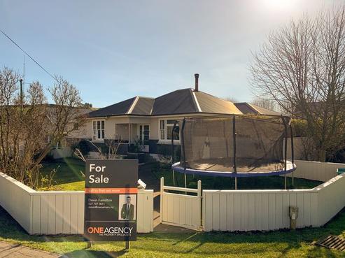 1 Airedale Road, Weston