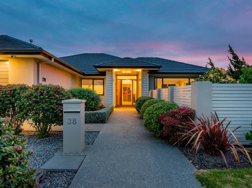 38 Kotuku Drive, Paraparaumu Beach