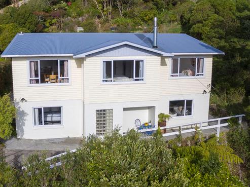 31 Edgeware Road, Wilton
