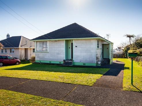 7 Banks Street, Marfell