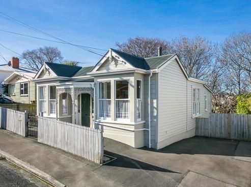 27 Peel Street, Mornington
