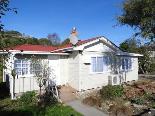 37 Lincoln Street, Hampden