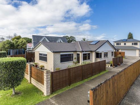 28 Riverside Road, Orewa
