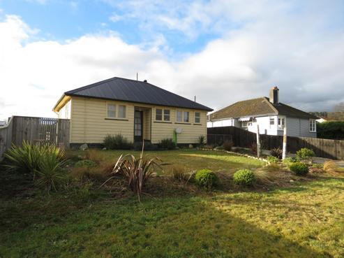 14 Conlon Street, Reefton