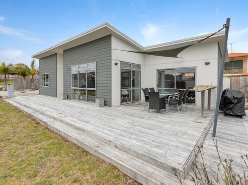 77 Ata-mahina Way, Ruakaka