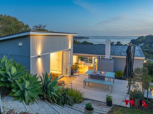 15 Moana Avenue, Surfdale