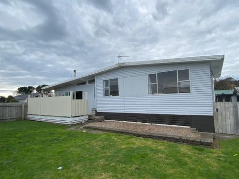 8 Clifton Drive, Waitara