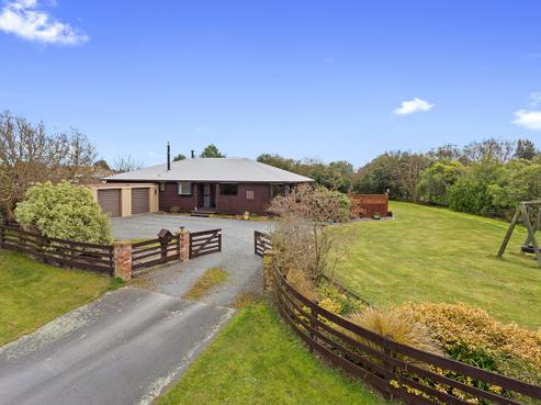 15 Woodglen Drive, Woodend