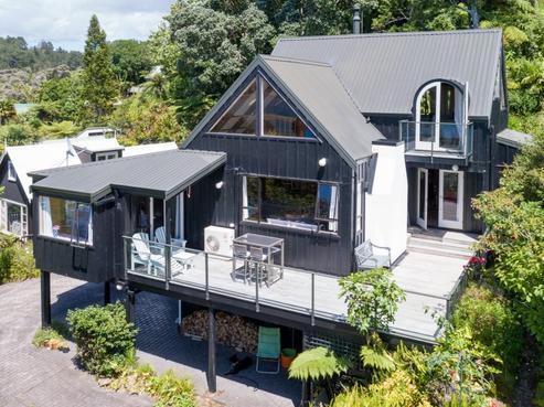 115 Main Road, Tairua
